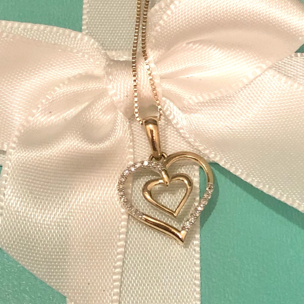 Solid 10kYG 1/4ctw Natural Diamond Heart Necklace